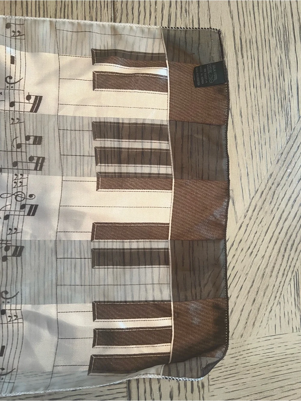 music-themed brown and cream scarf/table runner approximately 13